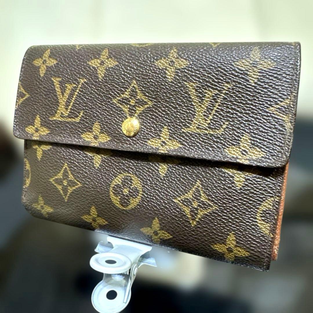 ⑦☆良品/Ⓜ️サイズ♪ポルトトレゾールエテュイパピエ ☆三つ折り財布