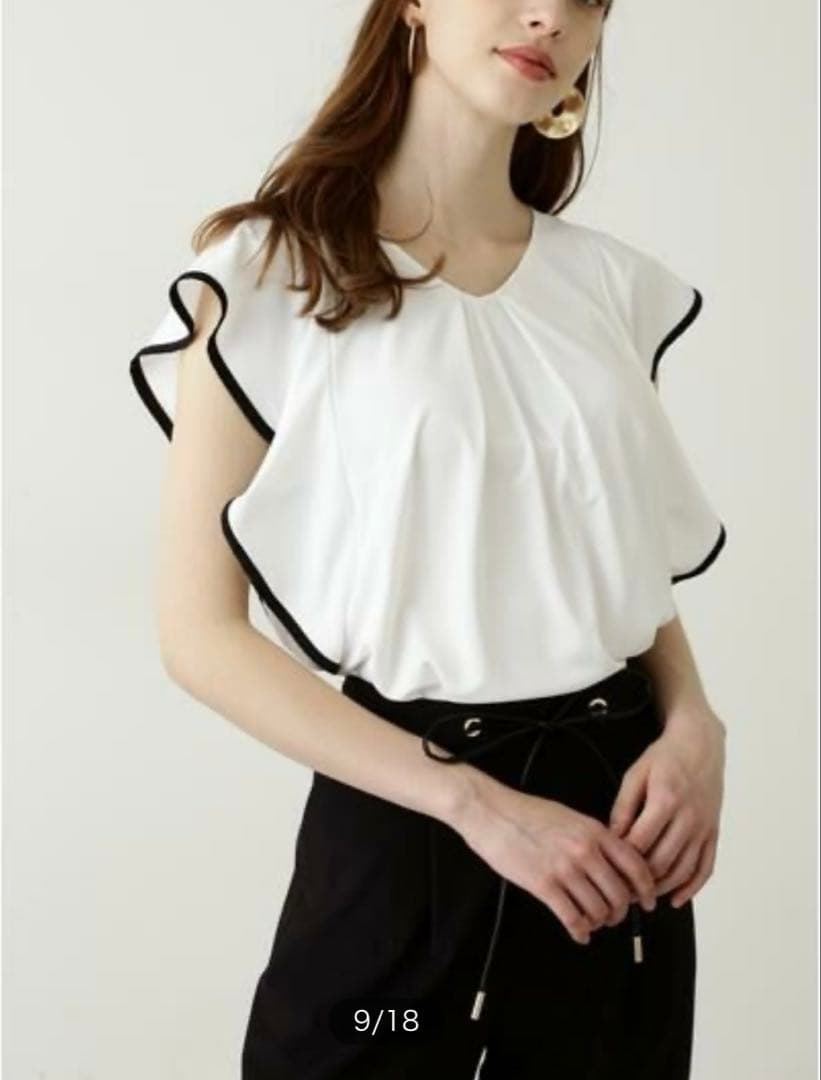 新品タグ付【PINKY&DIANNE】バイカラーラッフルスリーブカットソー日本製