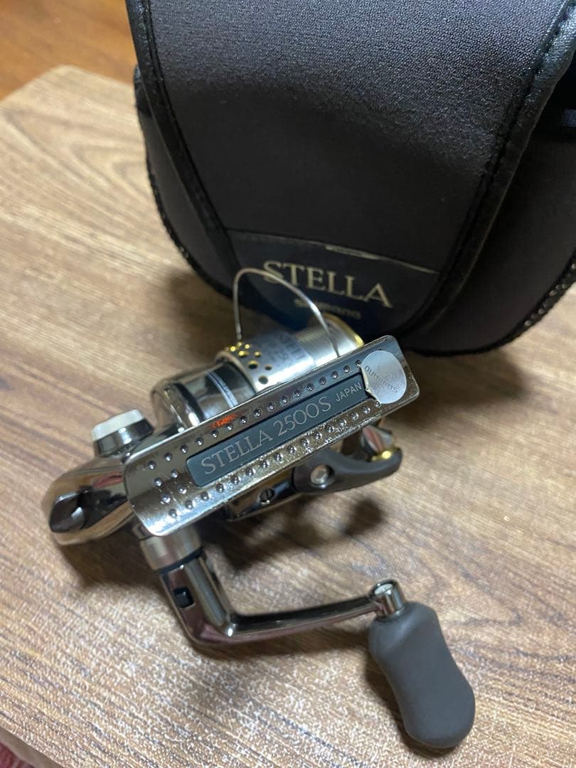 美品　人気　シマノ　ステラ FW2500S SC78E スピニングリール