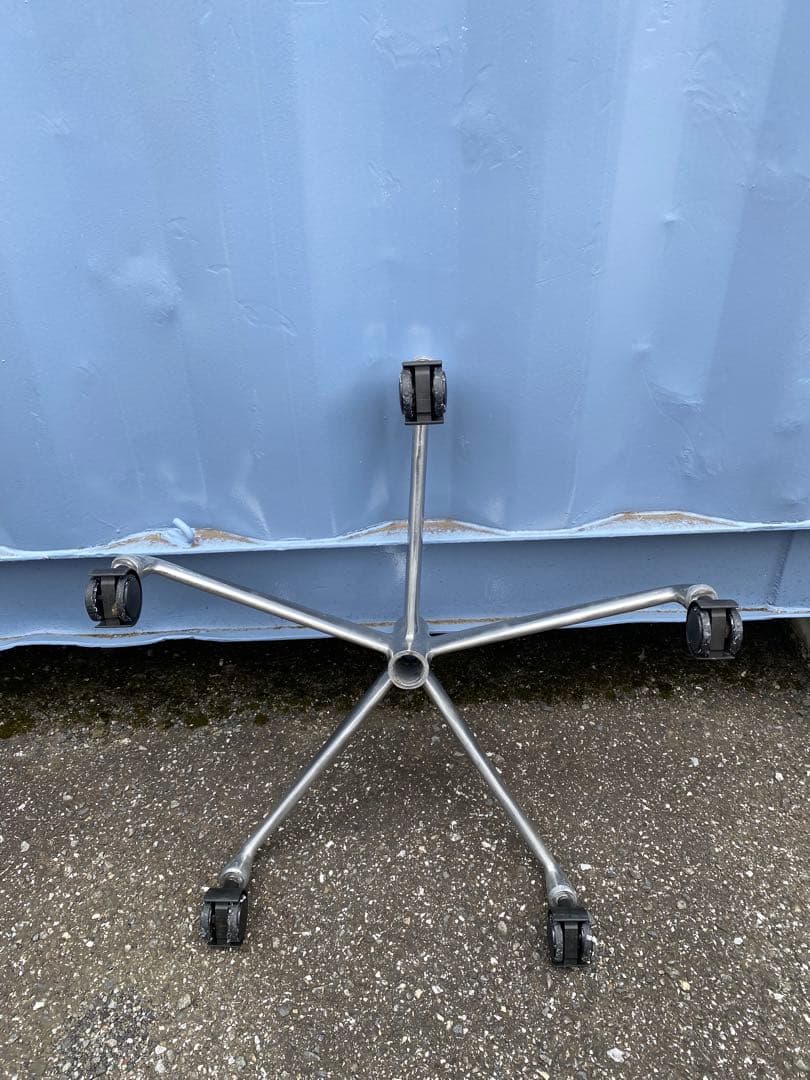 B)HermanMiller■イームズ アルミナムチェア