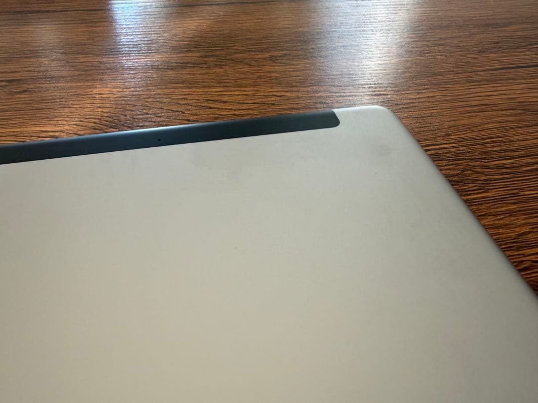 iPad 第6世代 32GB Wi-Fi＋Cellularモデル