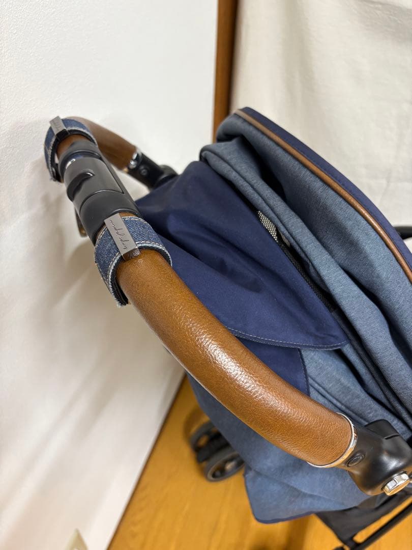 アップリカ ラクーナビッテクッション アカチャンホンポ限定 2021年モデル