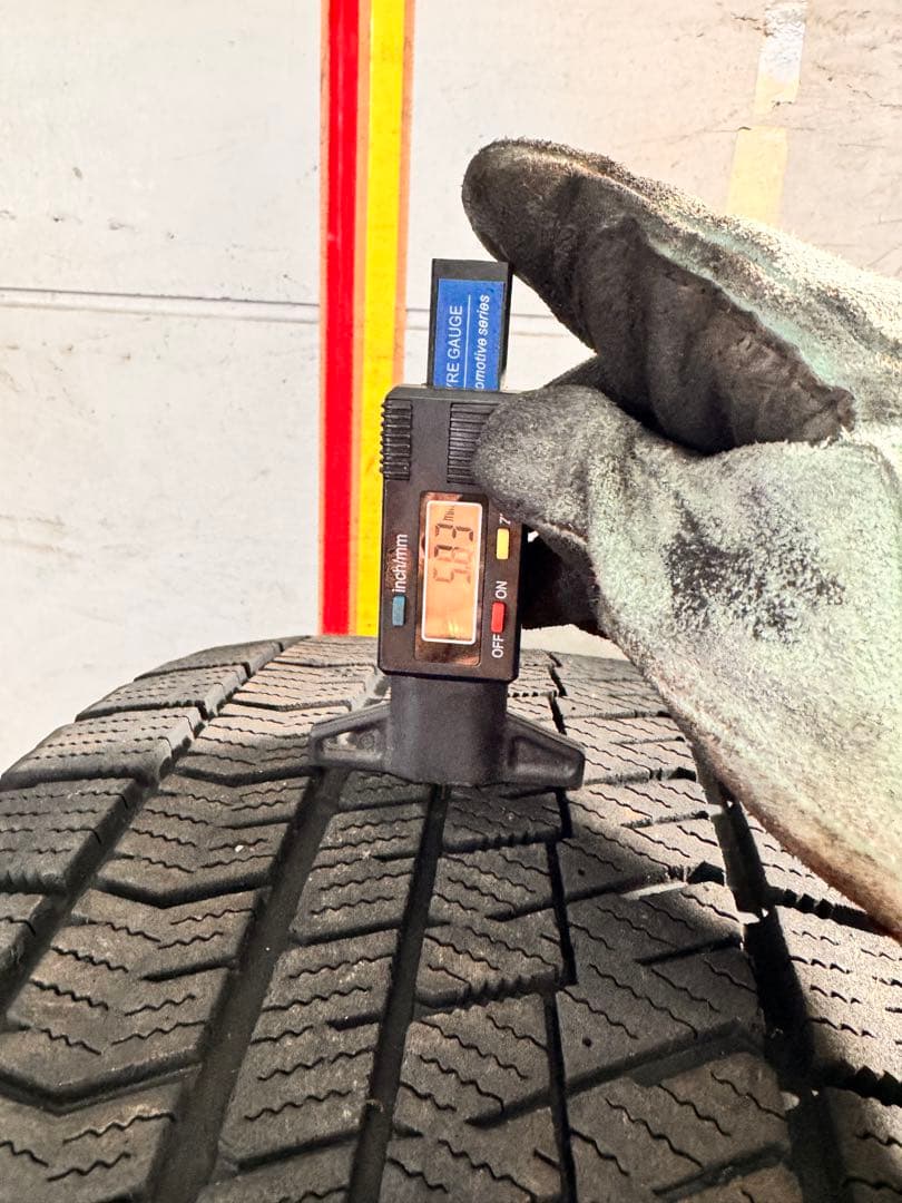 225/55r17 スタッドレス　VRX2 4本　エクストレイル　フォレスター