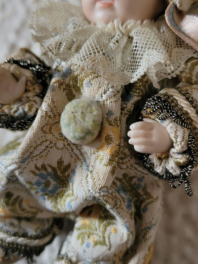 アンティーク　　ゴブラン織のピエロ服　ベビービスクドール　ドイツフランスイタリア