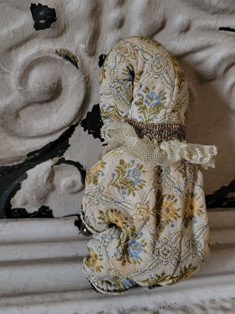 アンティーク　　ゴブラン織のピエロ服　ベビービスクドール　ドイツフランスイタリア