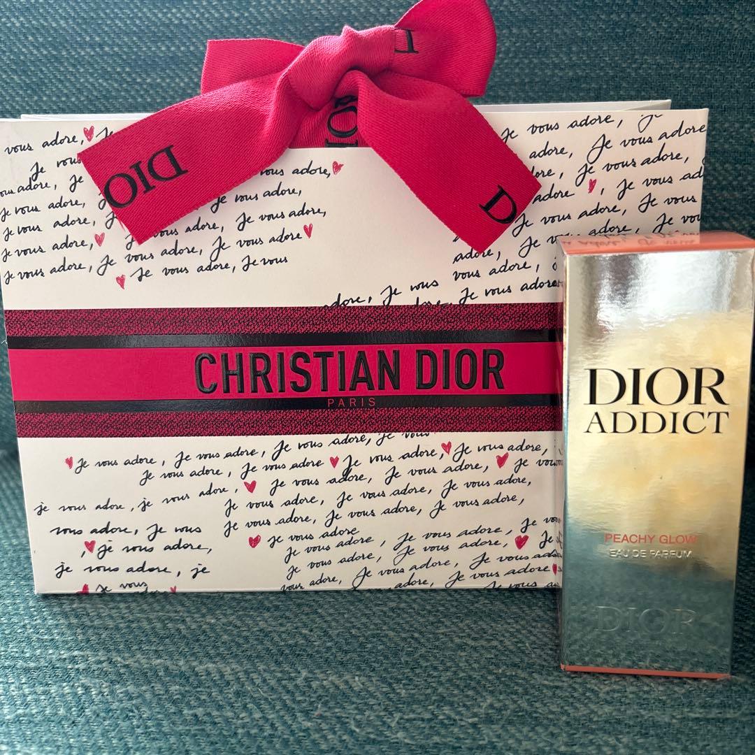 ディオール アディクト ピーチー グロウ 30mL 香水　ロージーグロウ