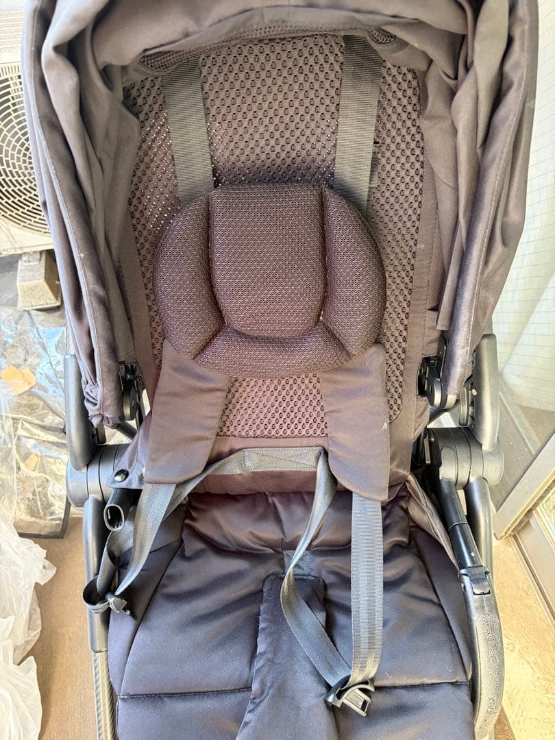 サイベックス　メリオカーボン　ムーンブラックcybex merio carbon