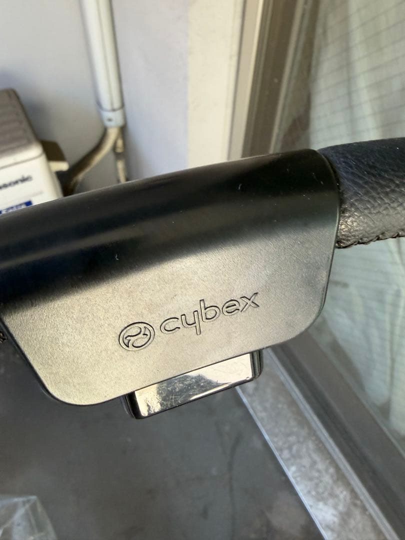 サイベックス　メリオカーボン　ムーンブラックcybex merio carbon