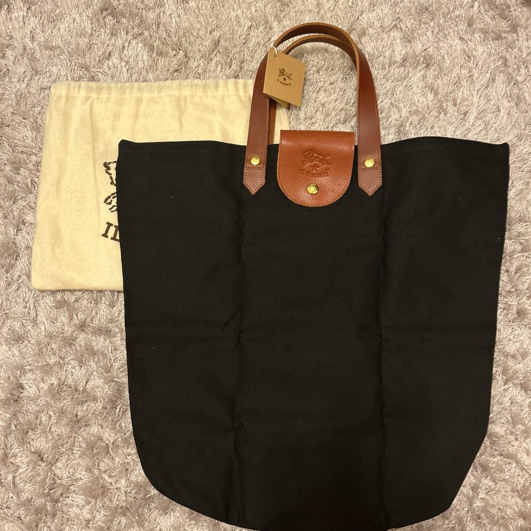 IL BISONTE 折りたたみバッグ 黒　タグつき