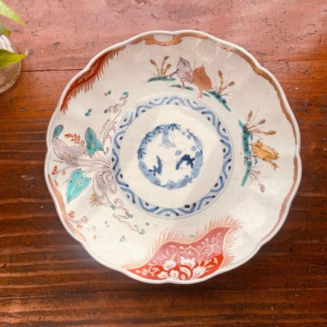 骨董皿 希少　カエル文 火焔文　金彩赤絵皿　輪花皿 かえる文　金カエル