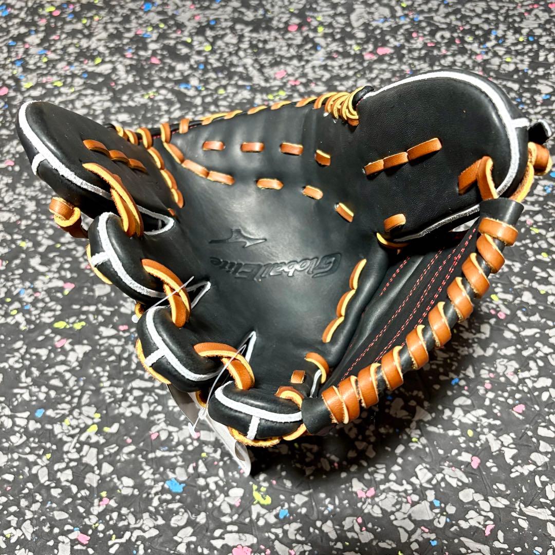 新品タグ付き ミズノ グローバルエリート スピードレボ 軟式用 投手用 グローブ