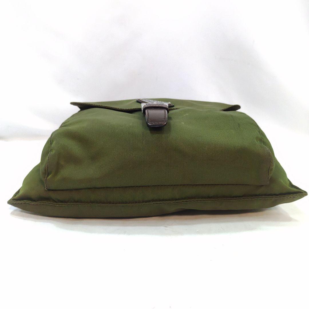 プラダ ショルダーバッグ レザー×ナイロン 三角ロゴ ベルト グリーン系