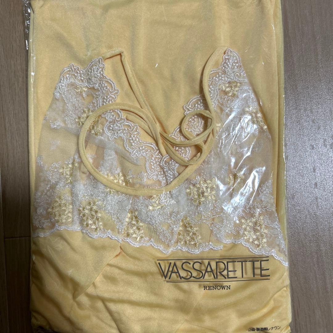 Yak-Walk1様 セリーヌ黄色 LAURE PARFAGE スリップ 計2枚