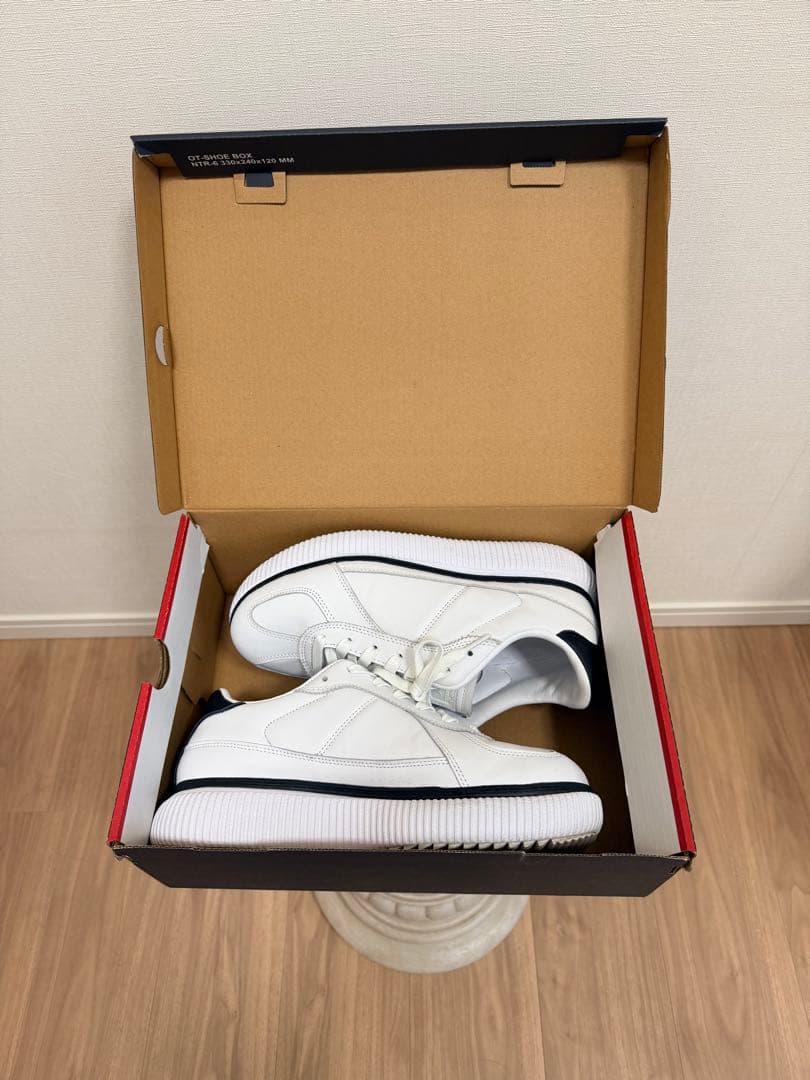 Onitsuka Tiger DELECITY ホワイトレザー厚底スニーカー