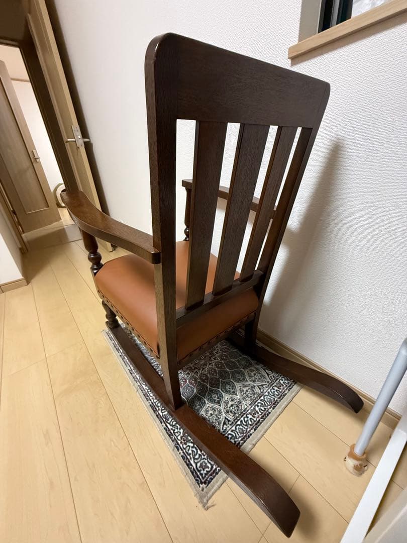 木製ロッキングチェア 美品