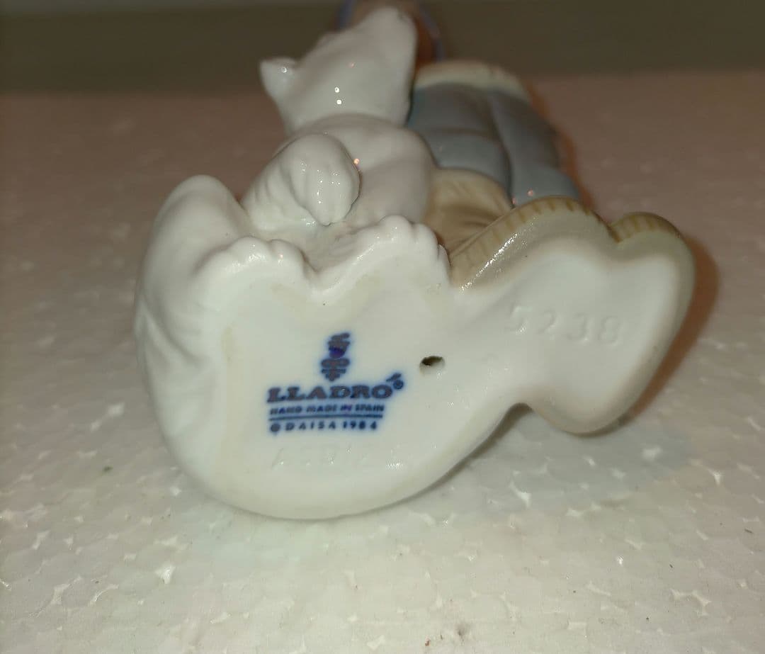 リヤドロ 　エスキモーライダース、エスキモーの少年と小熊、小熊とエスキモー3体