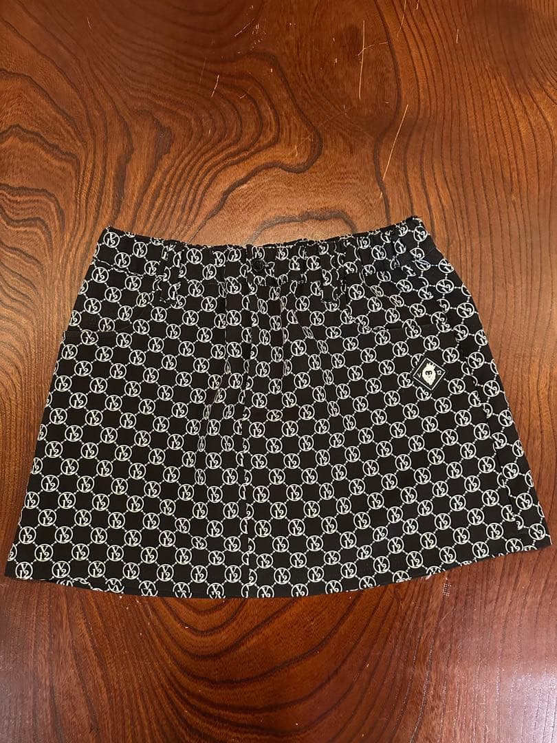 V12 スカート ブラック サイズ2 美品