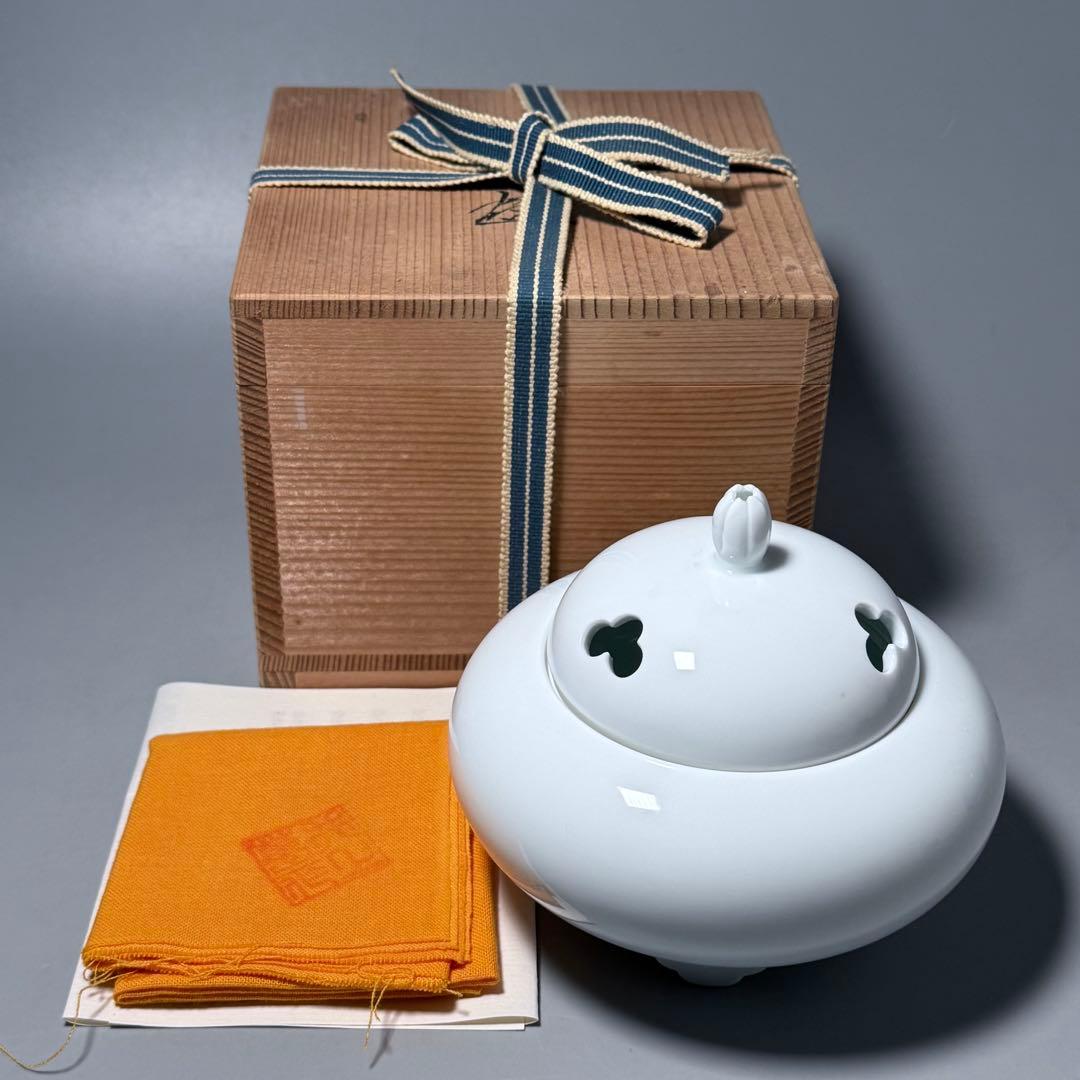 人間国宝　井上萬二　本人作　白磁香炉〈大〉　共箱　栞　共布　『萬二作』　未使用品