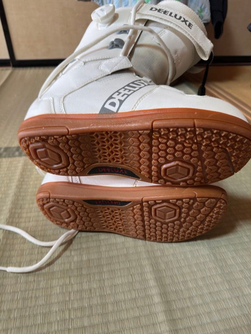 DEELUXE スノーボードブーツ ホワイト