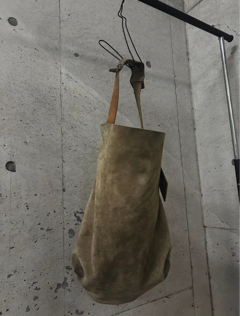 バッグ A/W2010 balenciaga suede drop bucket