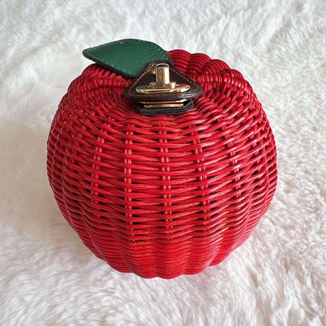 ファミリア ⭐︎ familiar りんご ラタン ショルダーバッグ 赤
