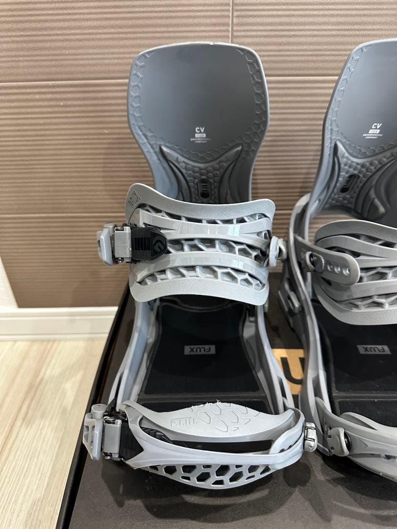 FLUX CV 23-24スノーボードビンディング グレー