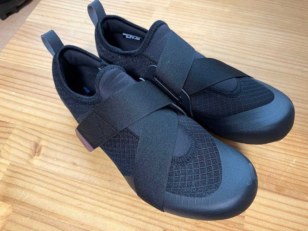 Shimano インドアシューズ 42 26.5