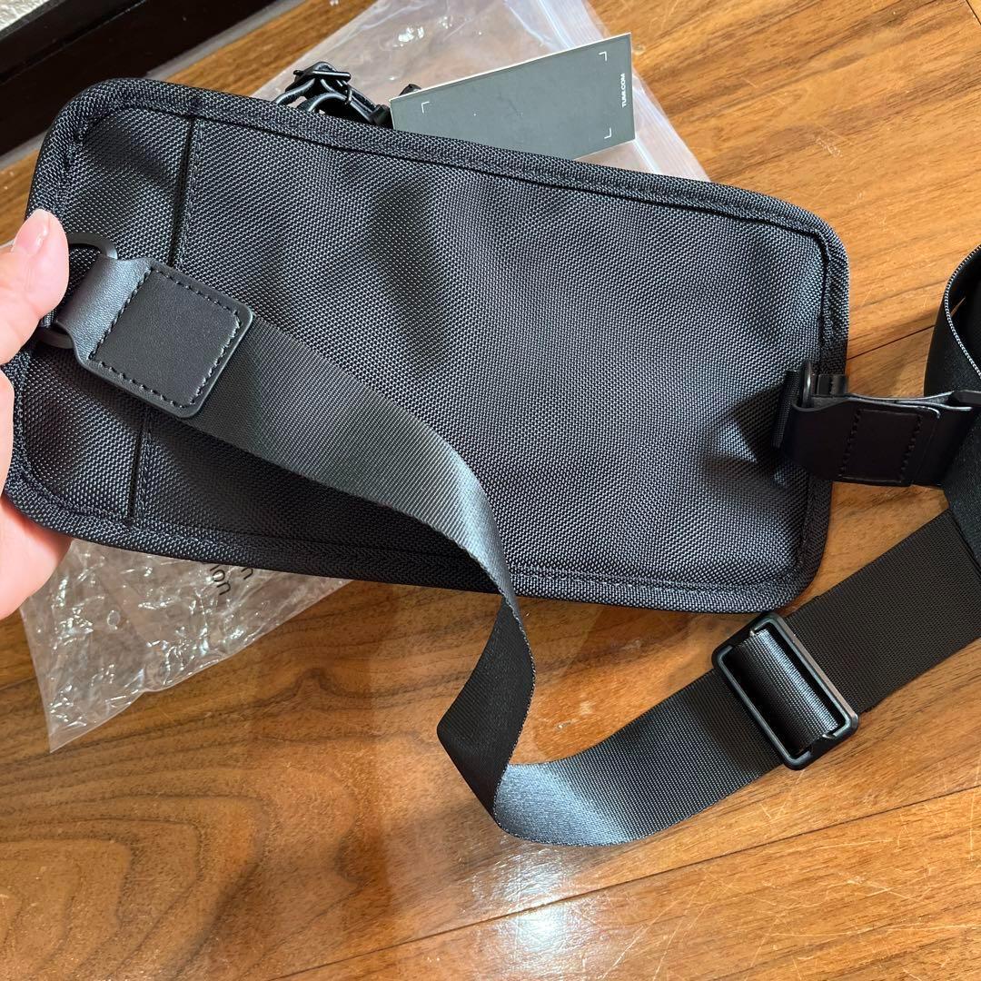 TUMI Alpha コンパクト スリング