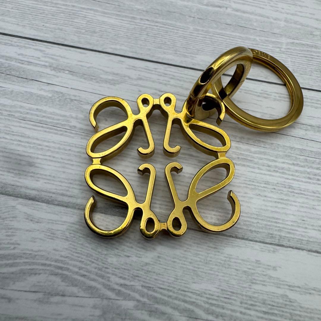 【美品】 LOEWE ロエベ　キーホルダー　キーリング　ゴールド　アナグラム