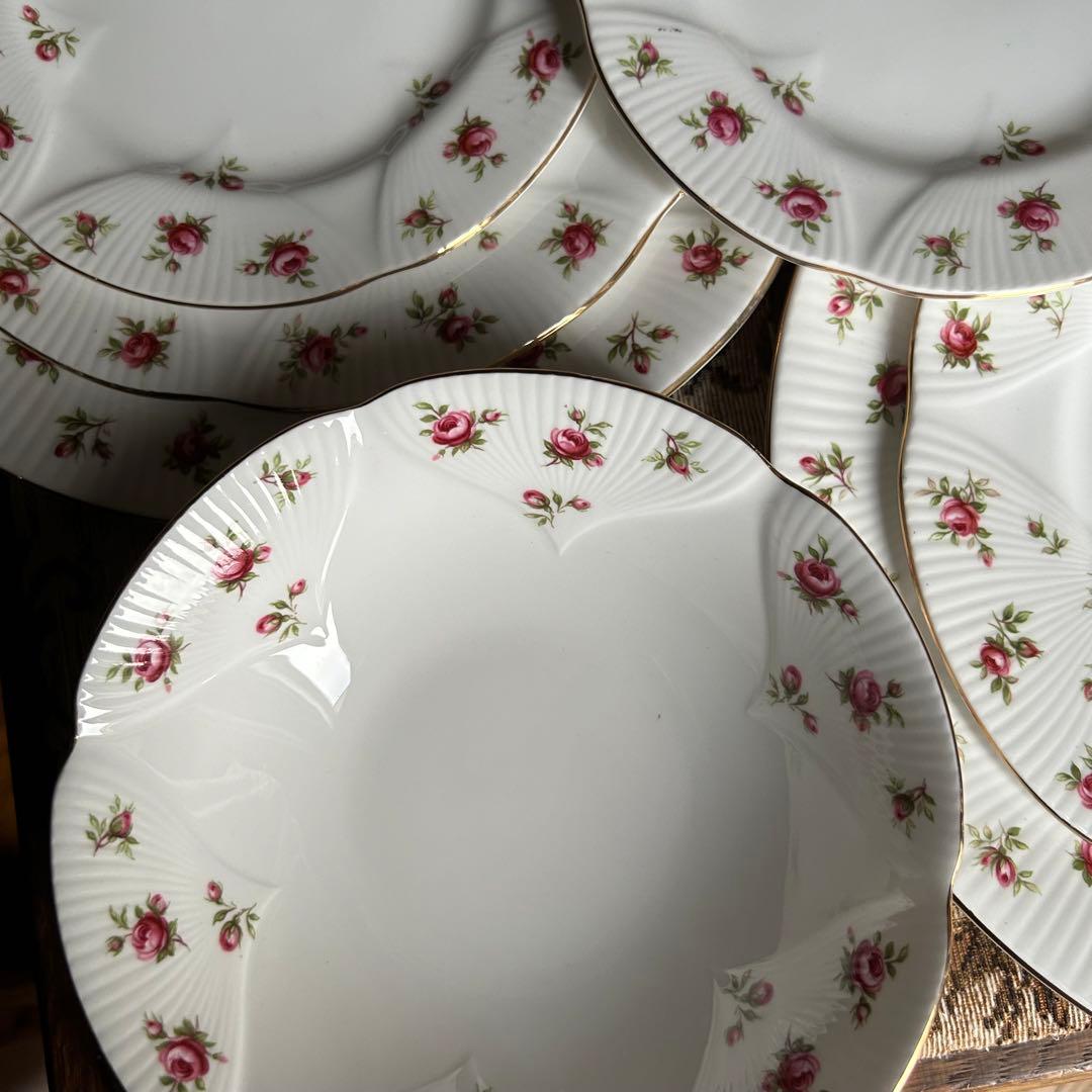 希少♡英国製 Rosalie可憐な花びら皿のフルセット8枚