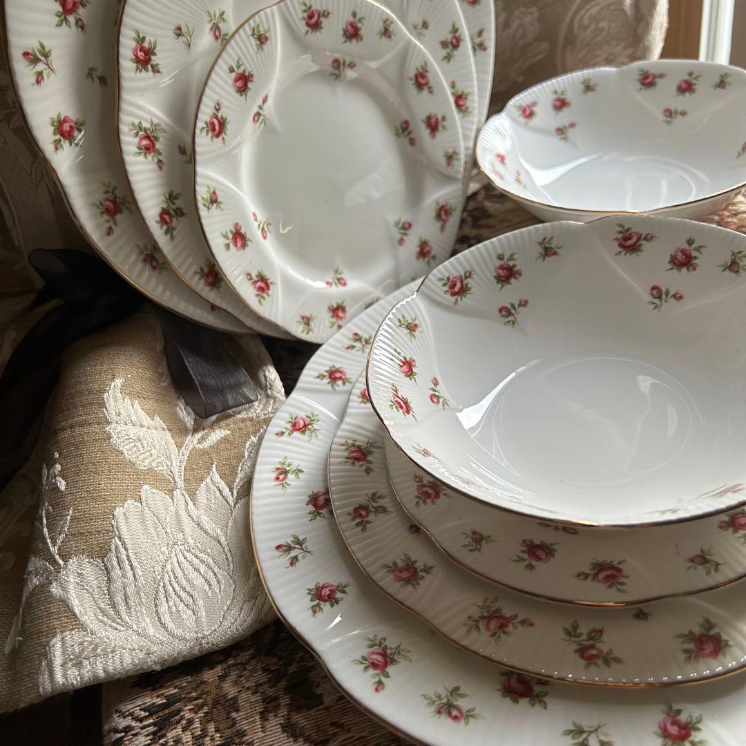 希少♡英国製 Rosalie可憐な花びら皿のフルセット8枚