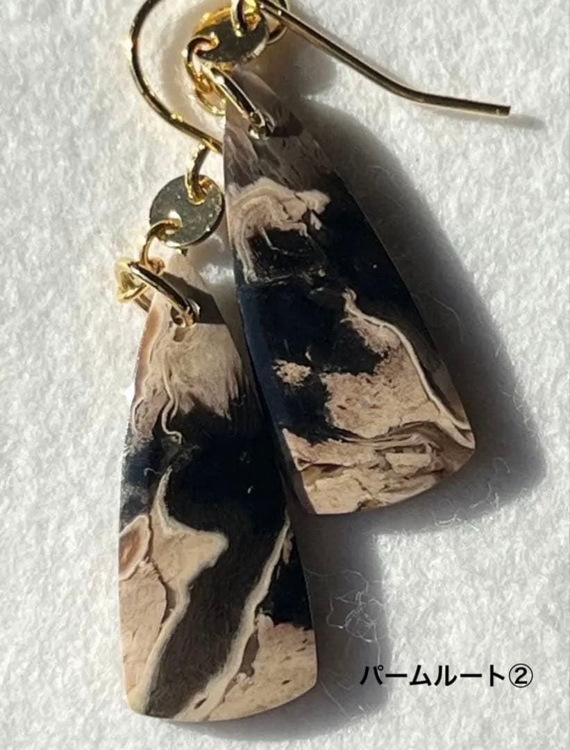 maumaumau 　14kgf レッドモスアゲートピアス