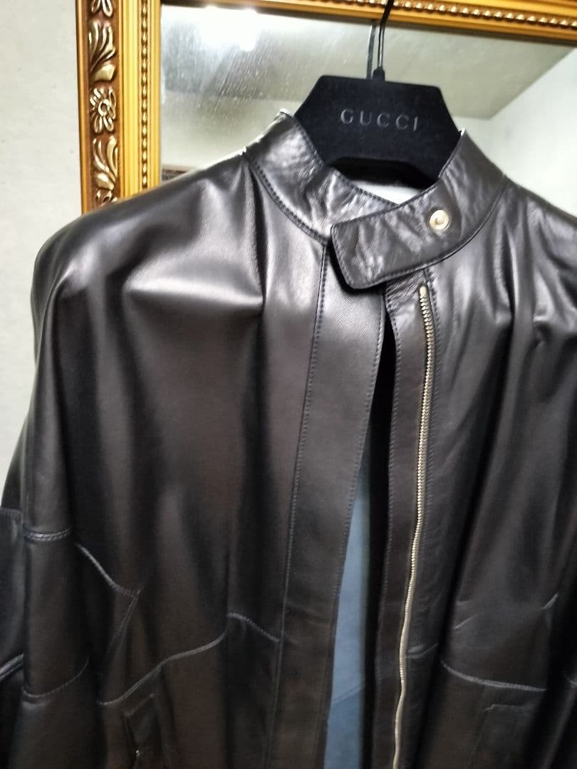 ヴァレンチノ VALENTINO レザーポンチョ・ケープ ブラック