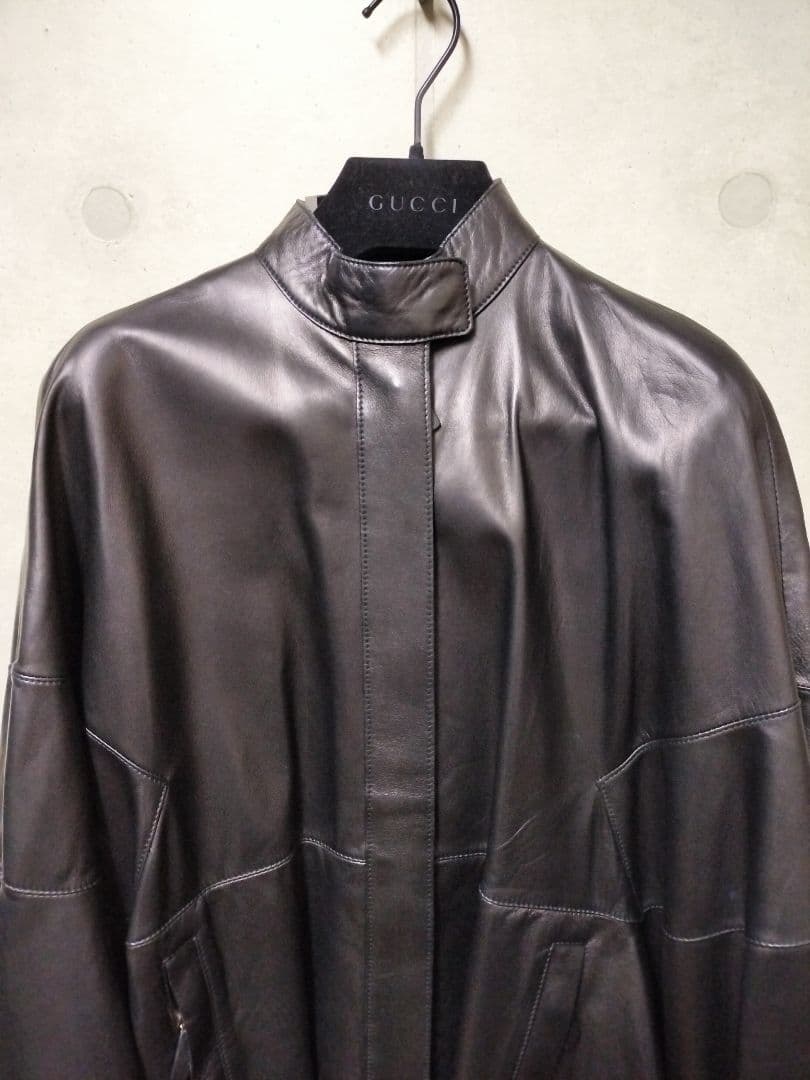 ヴァレンチノ VALENTINO レザーポンチョ・ケープ ブラック