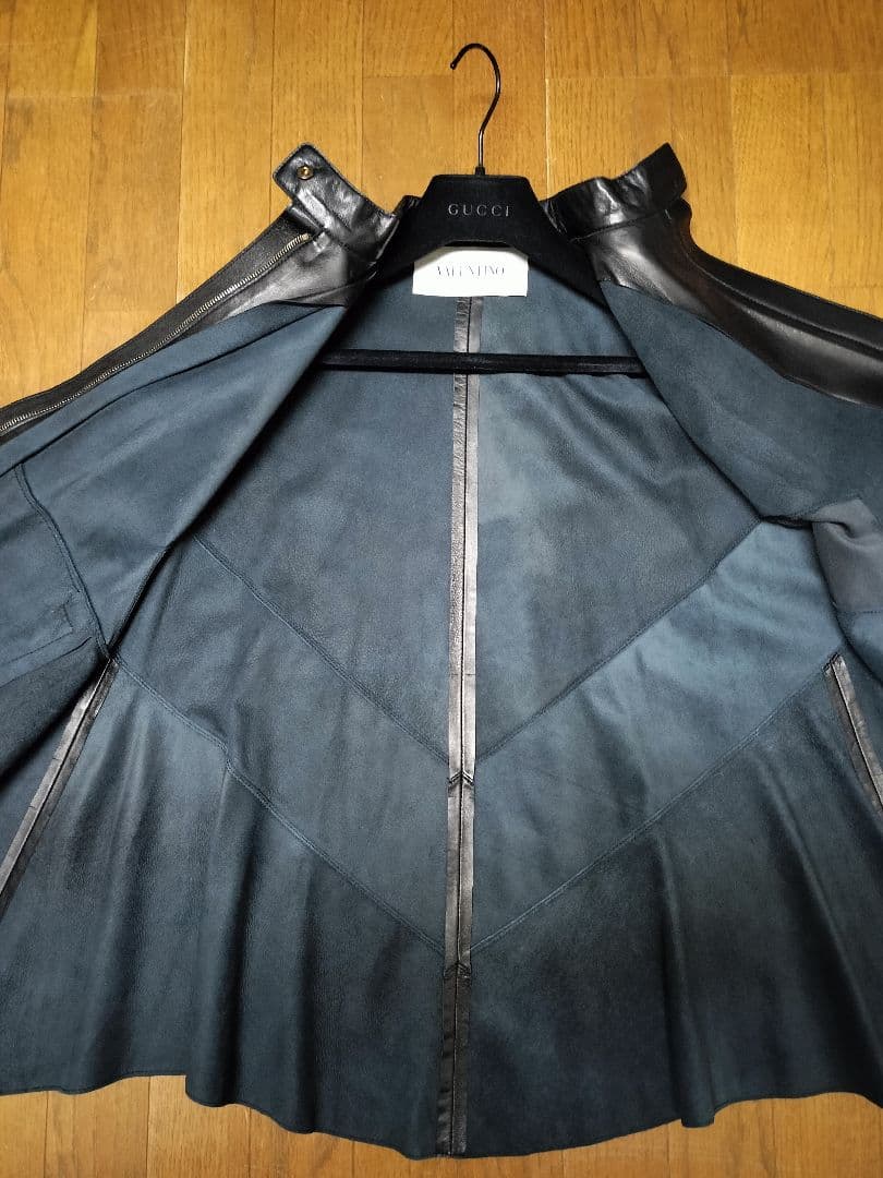 ヴァレンチノ VALENTINO レザーポンチョ・ケープ ブラック