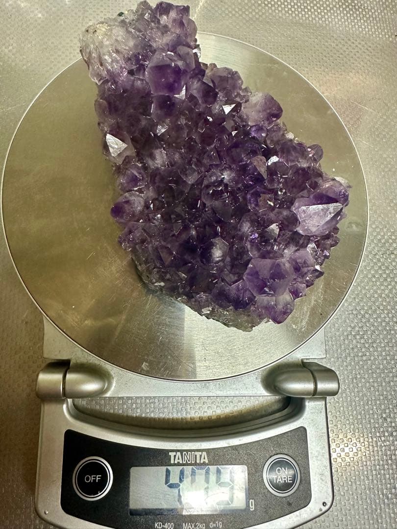 「アメジスト結晶 」愛の守護石　置物 木製台座付き