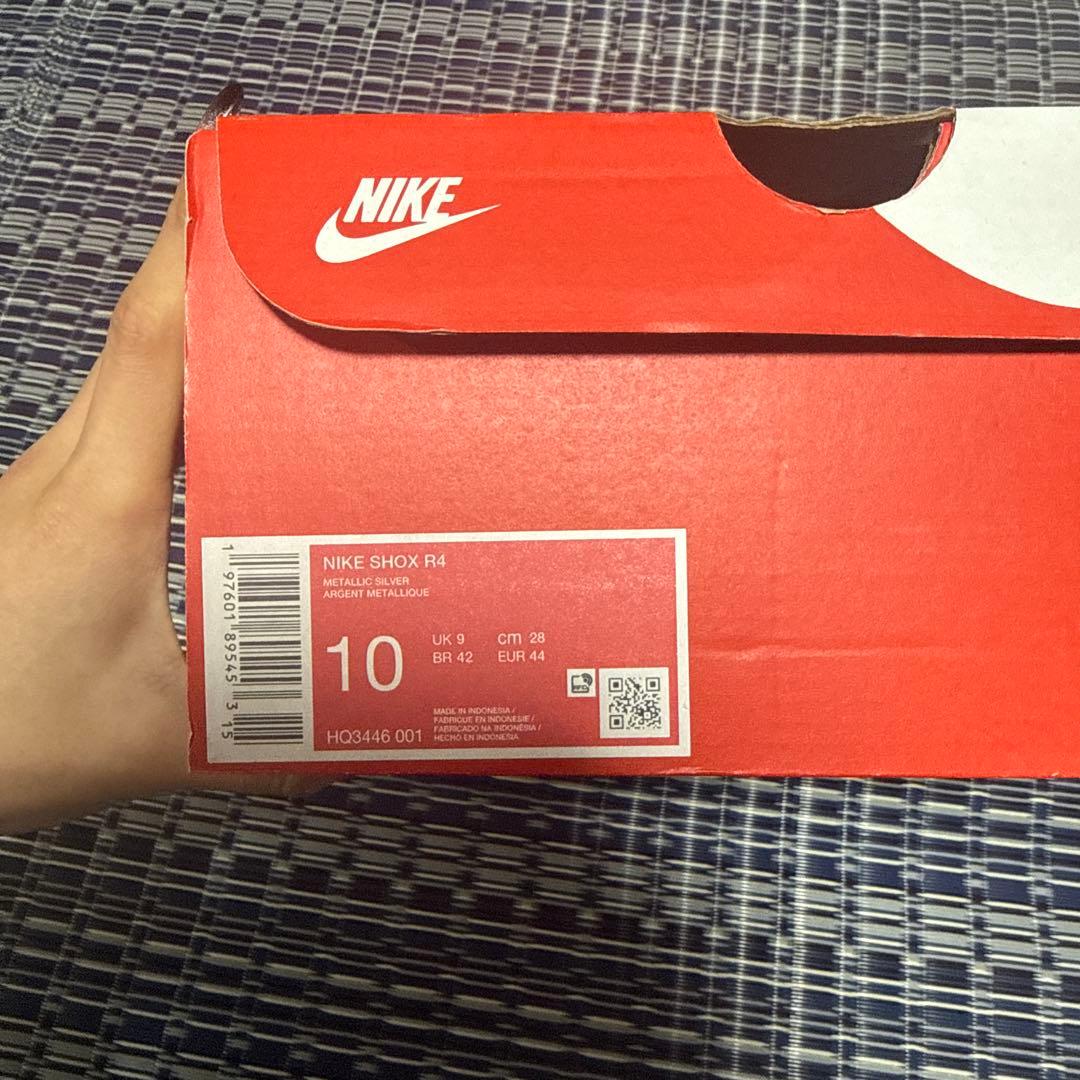 Nike Shox R4 llic Silver 美品