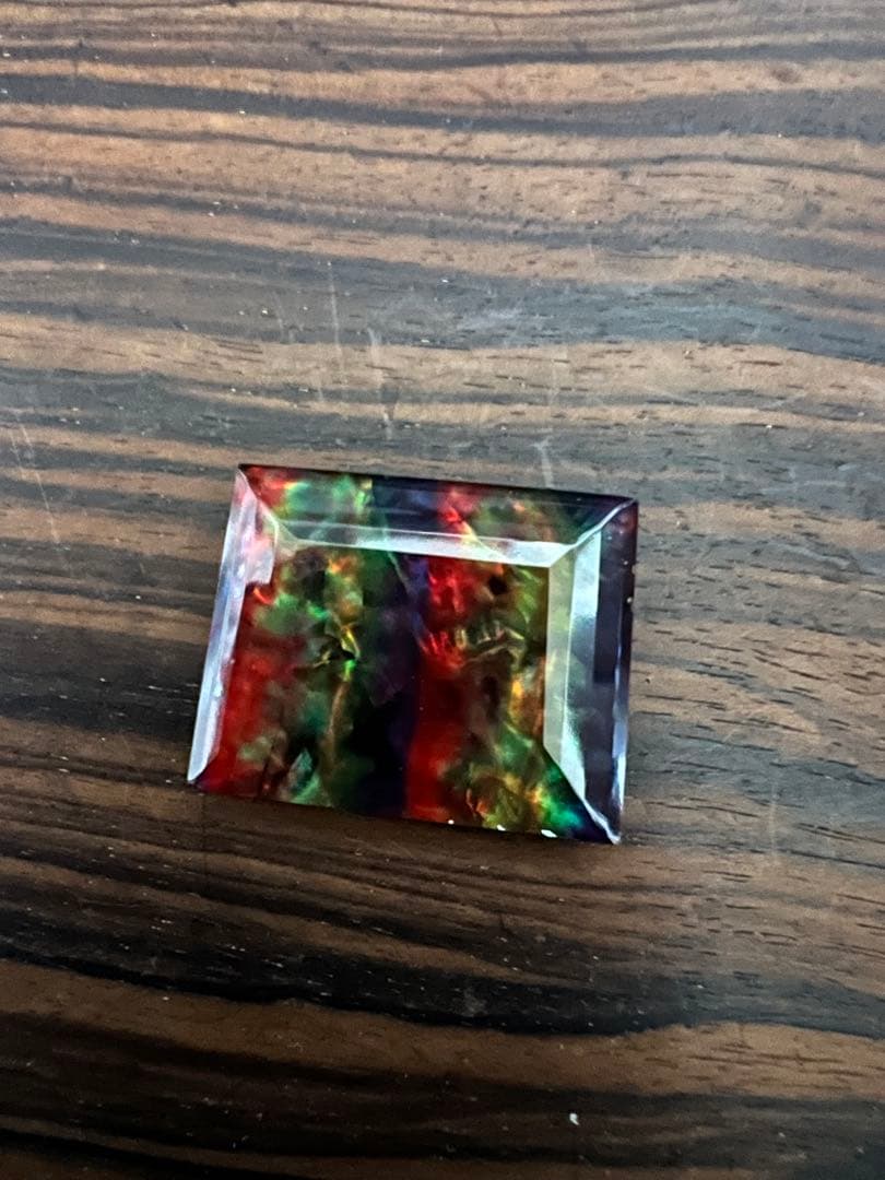 アンモライトルース