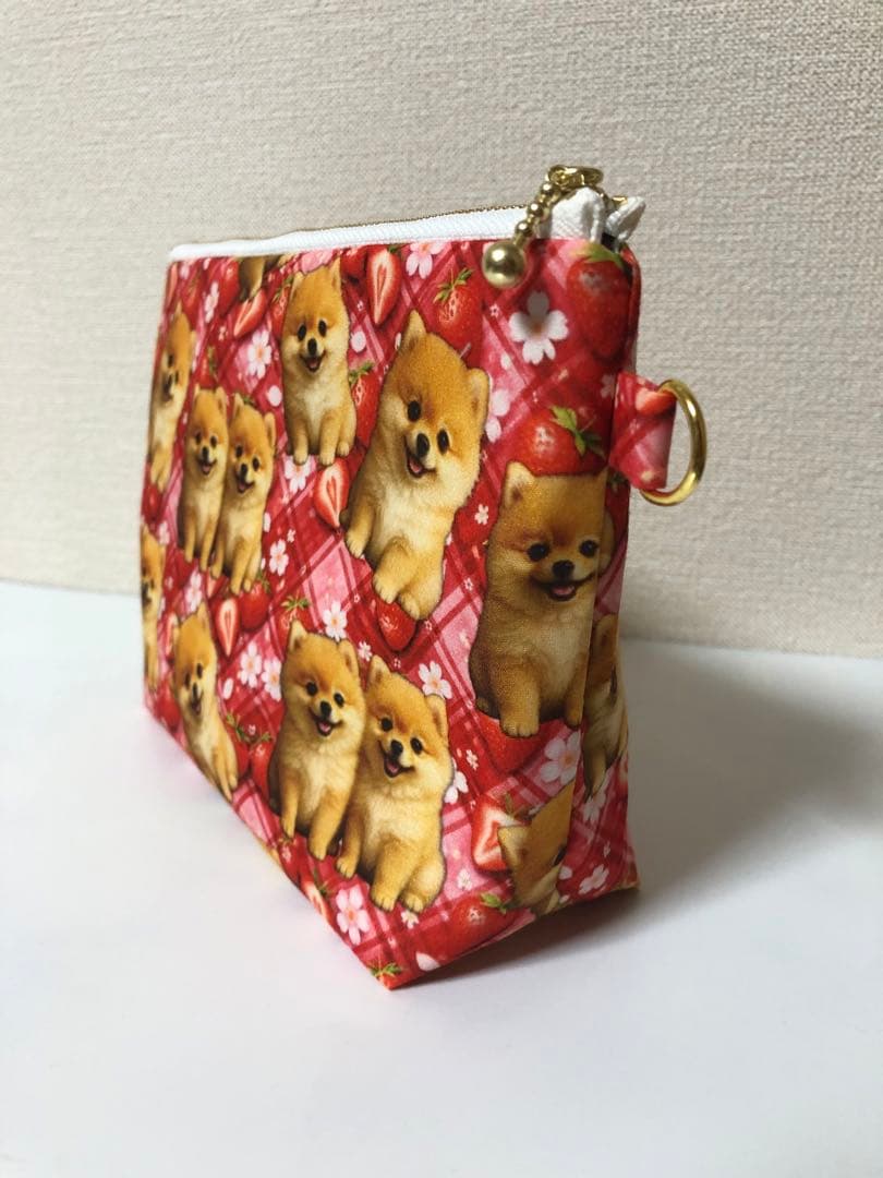 ポメラニアン　20cmファスナーポーチ　マチあり