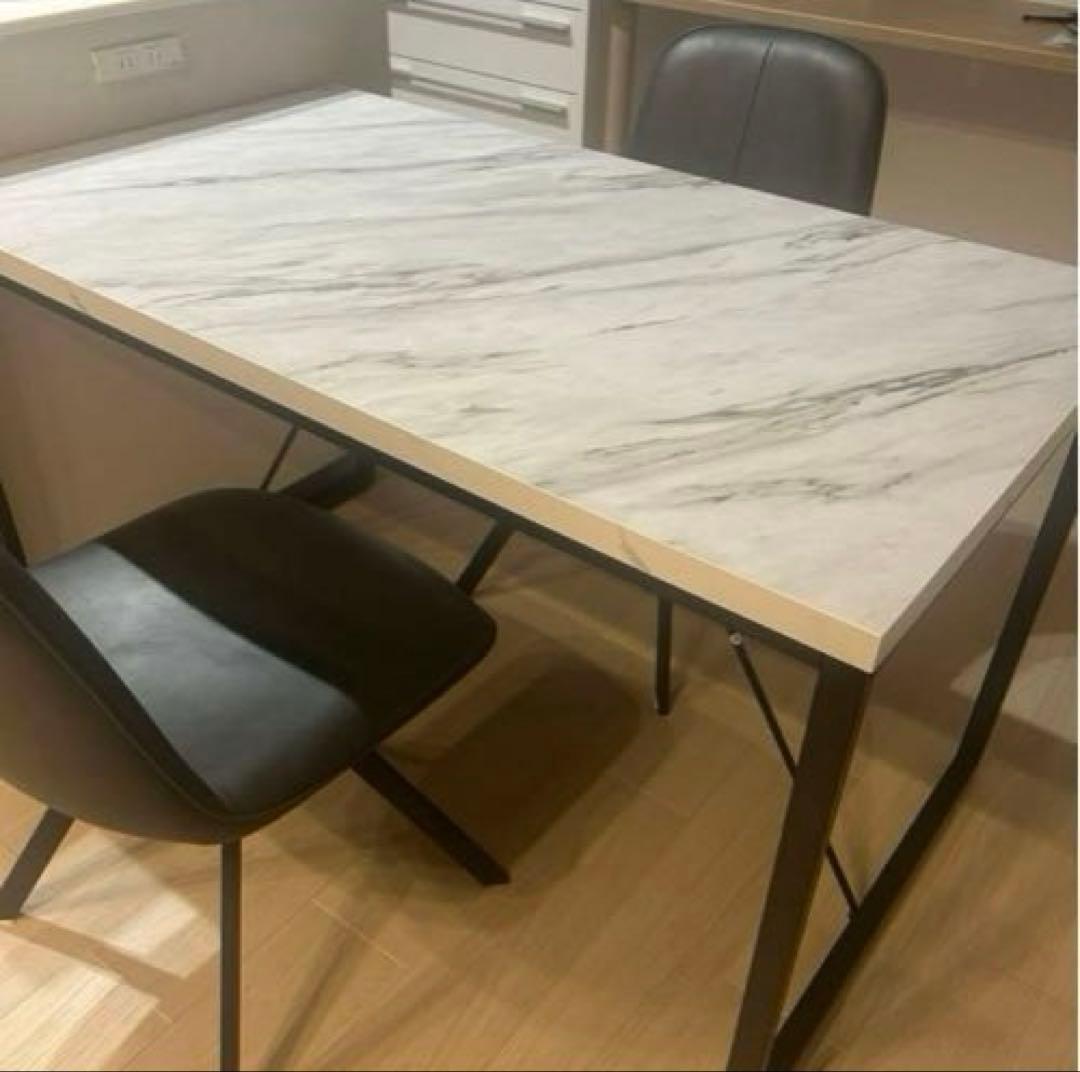 ダイニングテーブル ニトリ