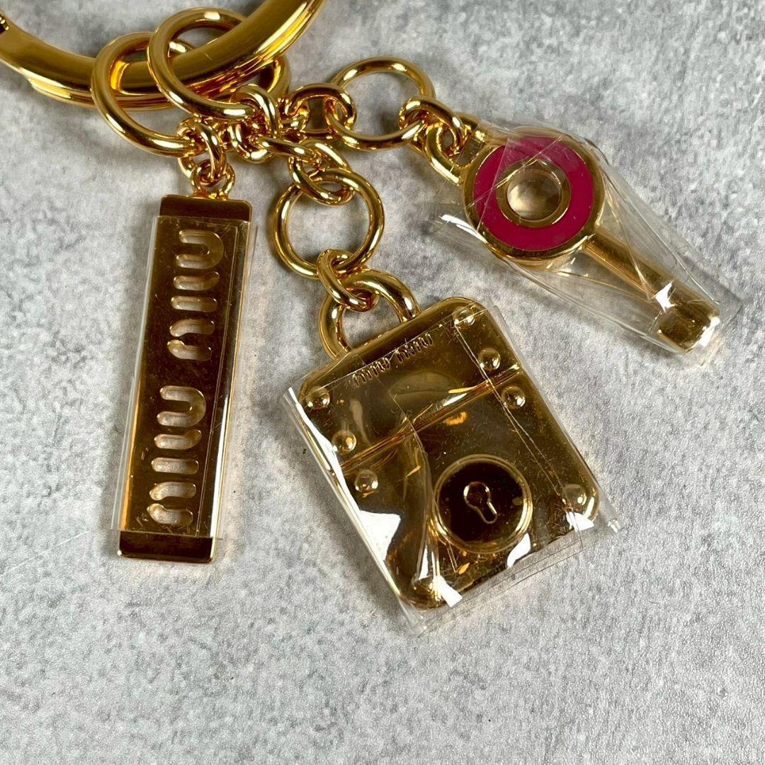 miumiu ミュウミュウ キーホルダー 南京錠 チャーム ゴールド