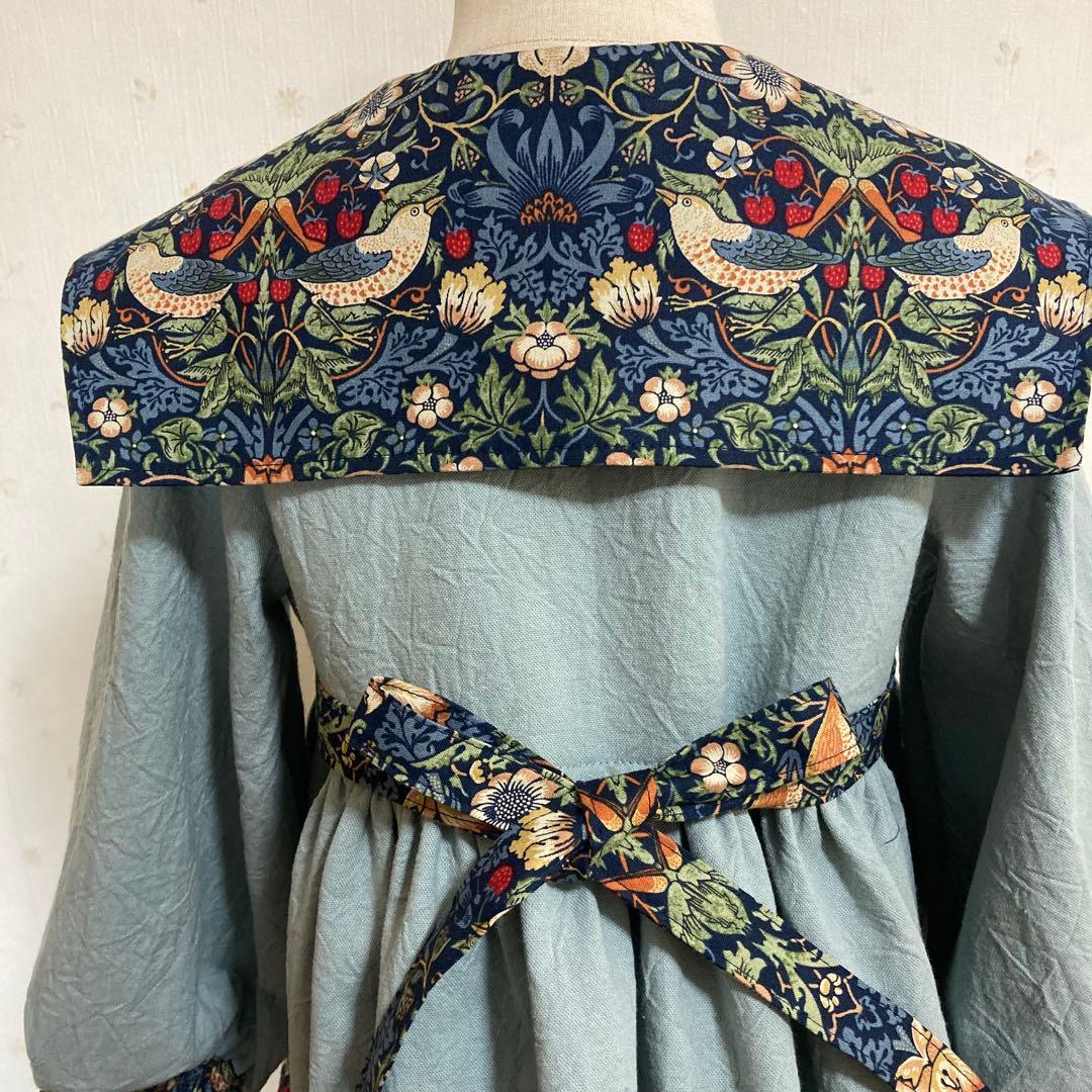 親子ワンピース　エプロンフリルワンピース