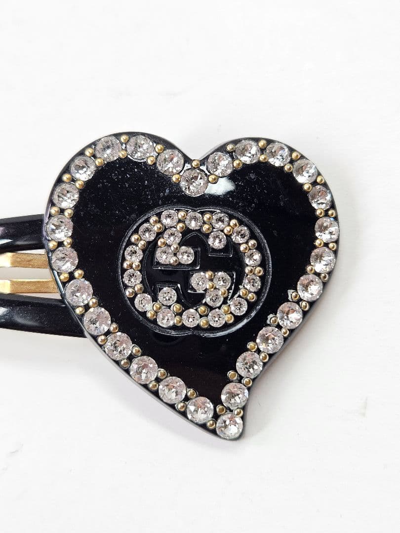 グッチ ハート型 ヘアピン