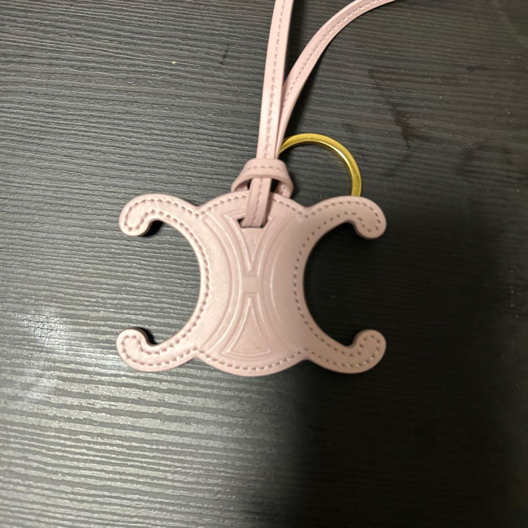 【年末発送】セリーヌ　Celine トリオンフ バッグチャーム パステルピンク