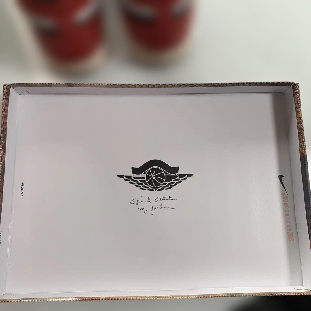 靴 Nike Air Jordan 1 RETRO HIGH OG