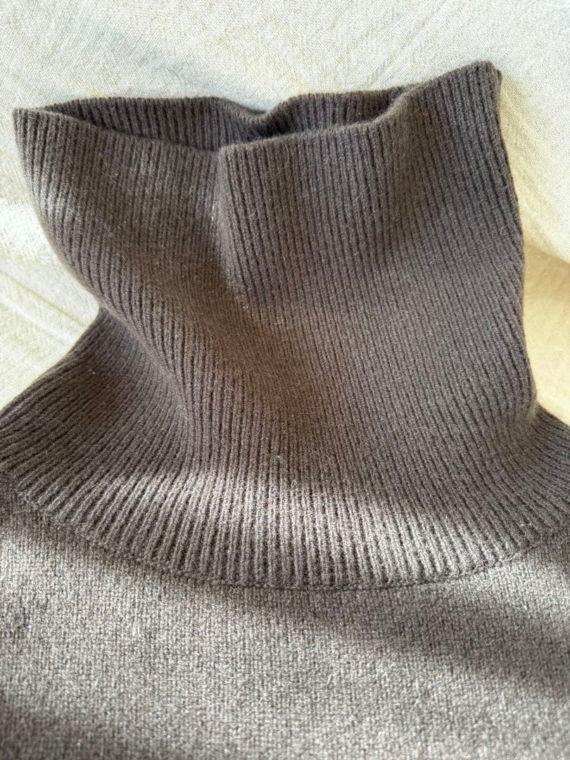 Light タートルネックニットワンピース