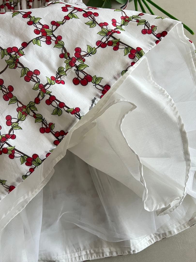 【新品未使用】MONNALISA♡ワンピース♡140cm〜150cm