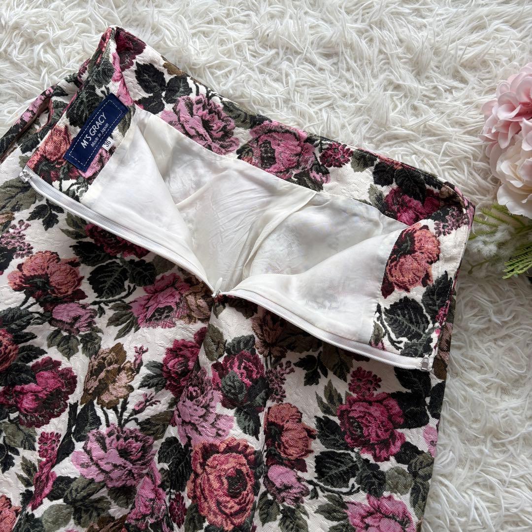 【美品】薔薇　ゴブラン調プリントタックスカート　エムズグレイシー　20年　36