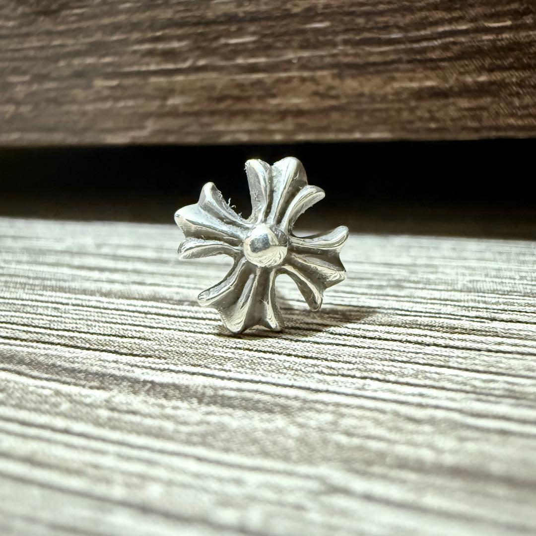Chrome Hearts CHクロス スタッドピアス
