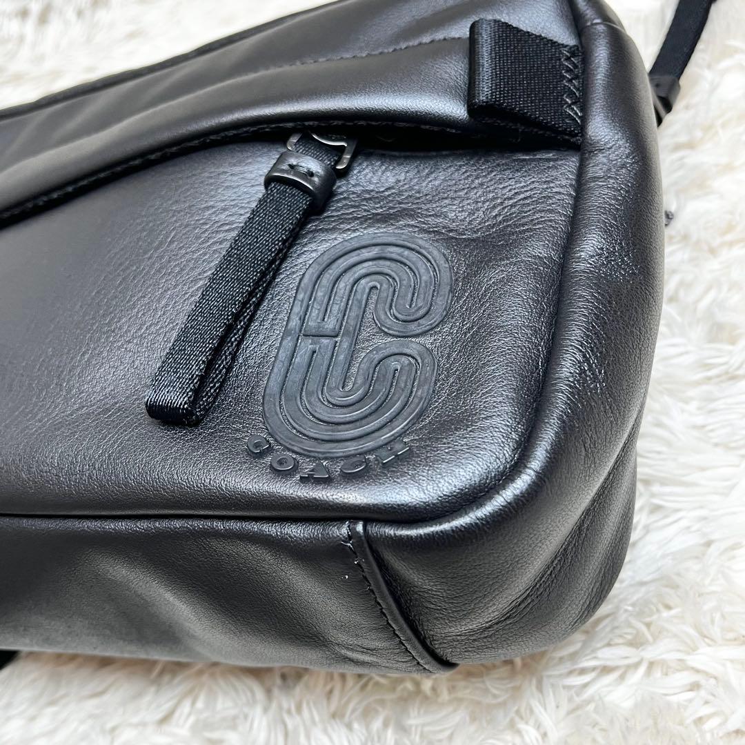 【美品】コーチ　COACH ボディバッグ　スリング　ウエスト　カーフレザー　黒